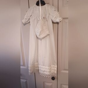 Truly Beautiful, lined Infant Blessing , Baptism or  Dedication  gown & cap. New